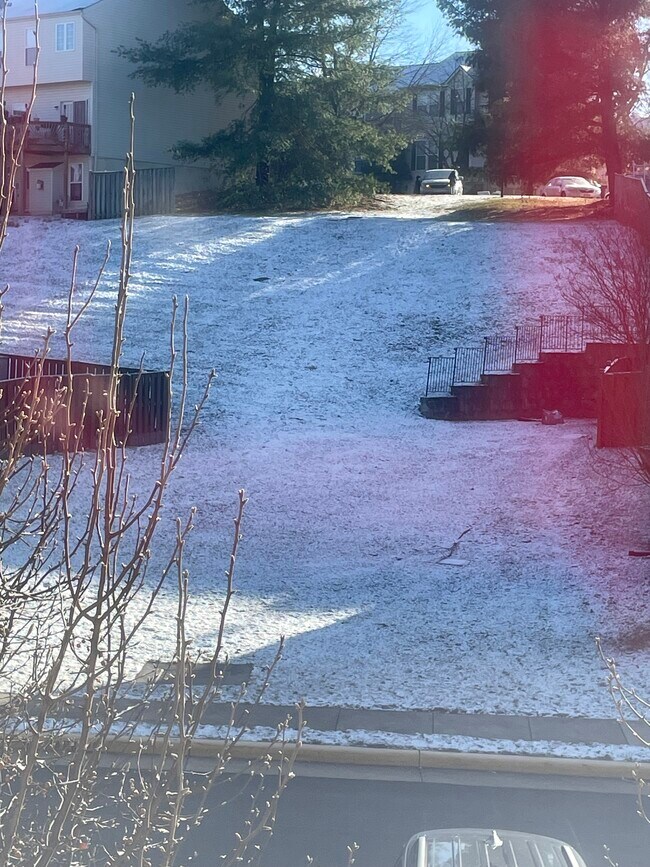 Foto del edificio - 2570 Sylvan Moor Ln