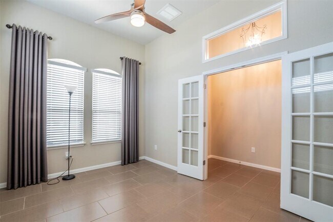 Foto del edificio - 125 Pecanwood Ct