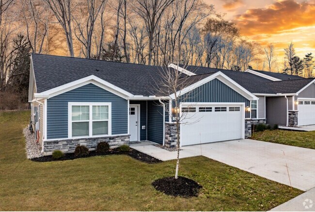 Building Photo - The Villas at Hudson Reserve