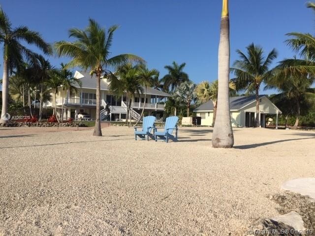 Foto del edificio - 871 Crane Blvd