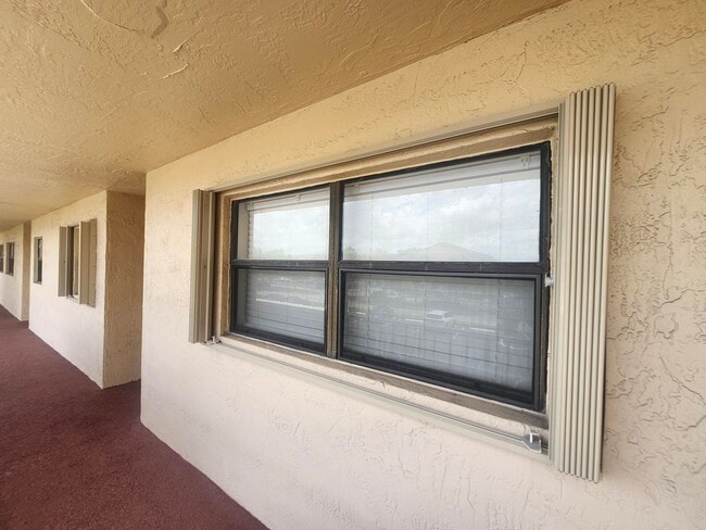 Building Photo - 3470 Foxcroft Rd