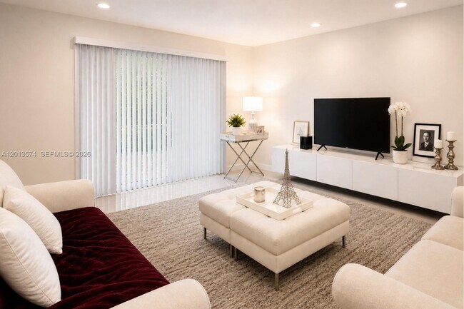 Foto del edificio - 7745 SW 86th St