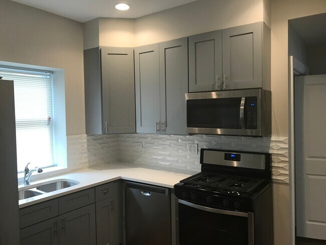 Foto del edificio - 5669 N Magnolia Ave