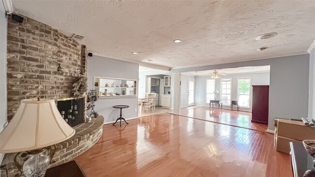 Building Photo - 9206 Hendon Ln