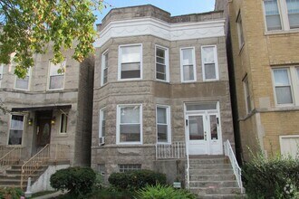 Building Photo - 57 Chicago Ave