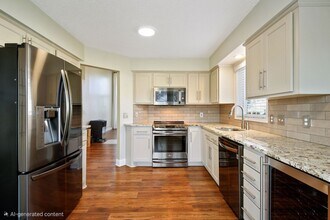 Building Photo - 13884 Fountain Ct