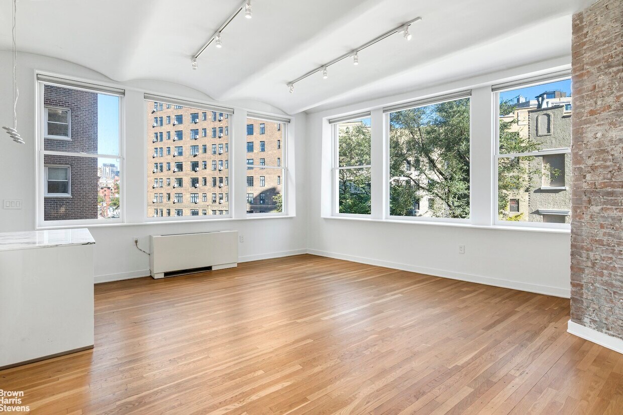 9 Barrow St Unit 3G, New York, NY 10014 Room for Rent in New York, NY
