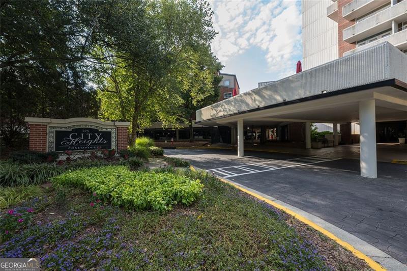 Foto principal - 375 Ralph McGill Blvd NE