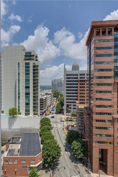 Building Photo - 950 W Peachtree St NW