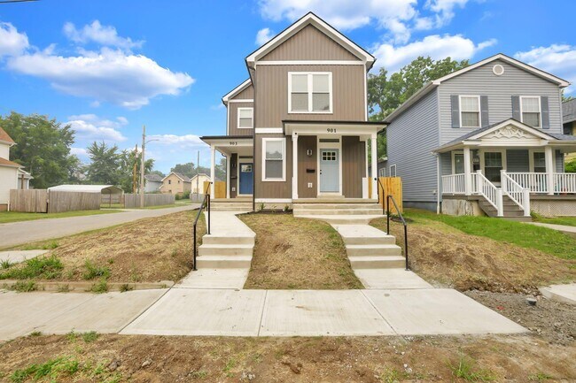 Building Photo - 901 Miller Ave