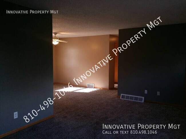 Building Photo - New to the market! Beautiful home with a c...