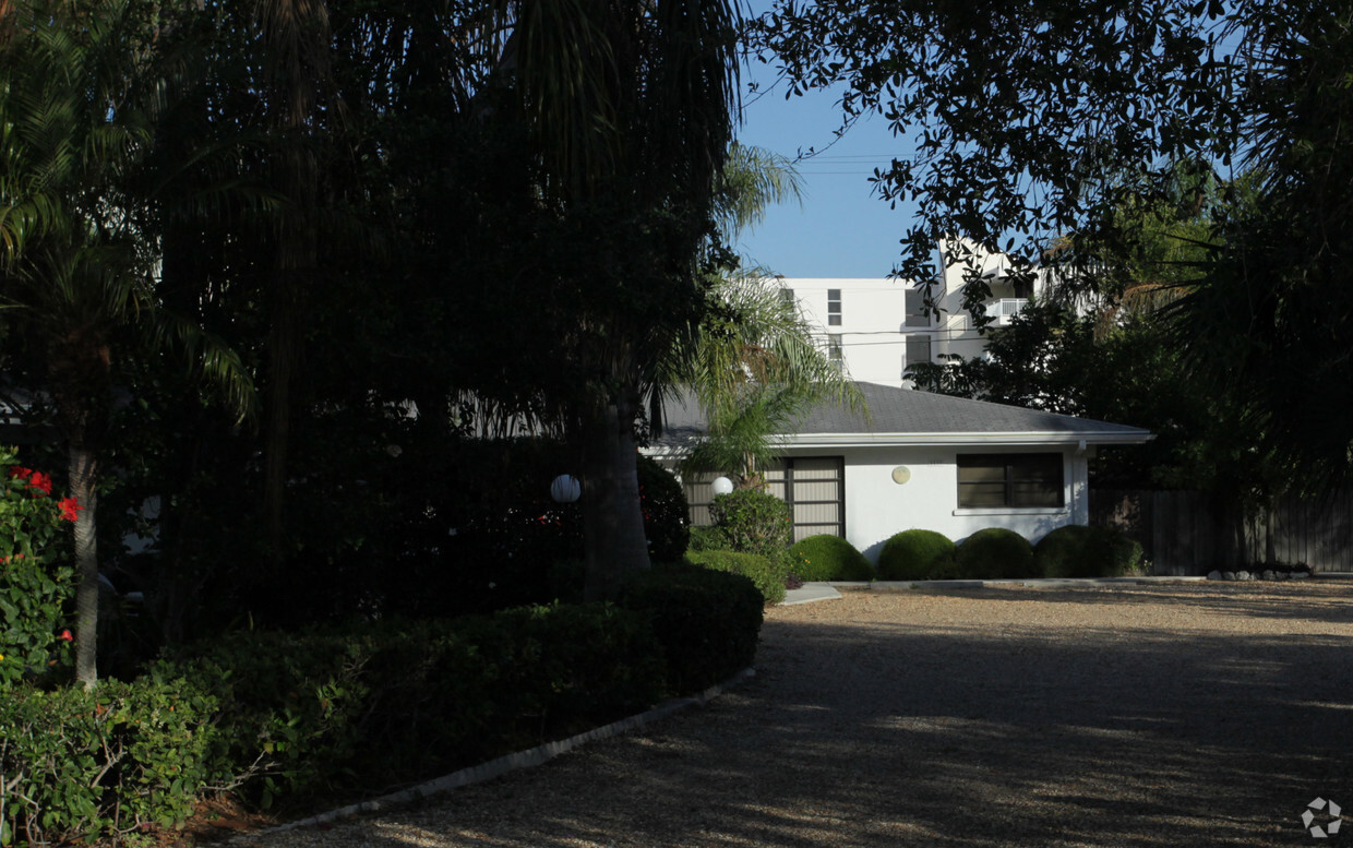 Building Photo - Siesta Key