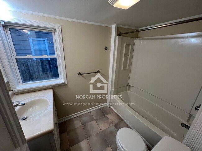 Foto del edificio - 501 Taylor St