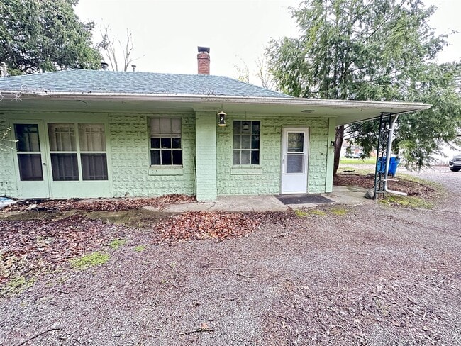 Building Photo - 1 br, 1 bath Duplex - 1102 Napoleon Rd 110...