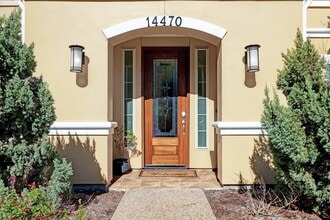 Building Photo - 14470 Summerleaf Ln