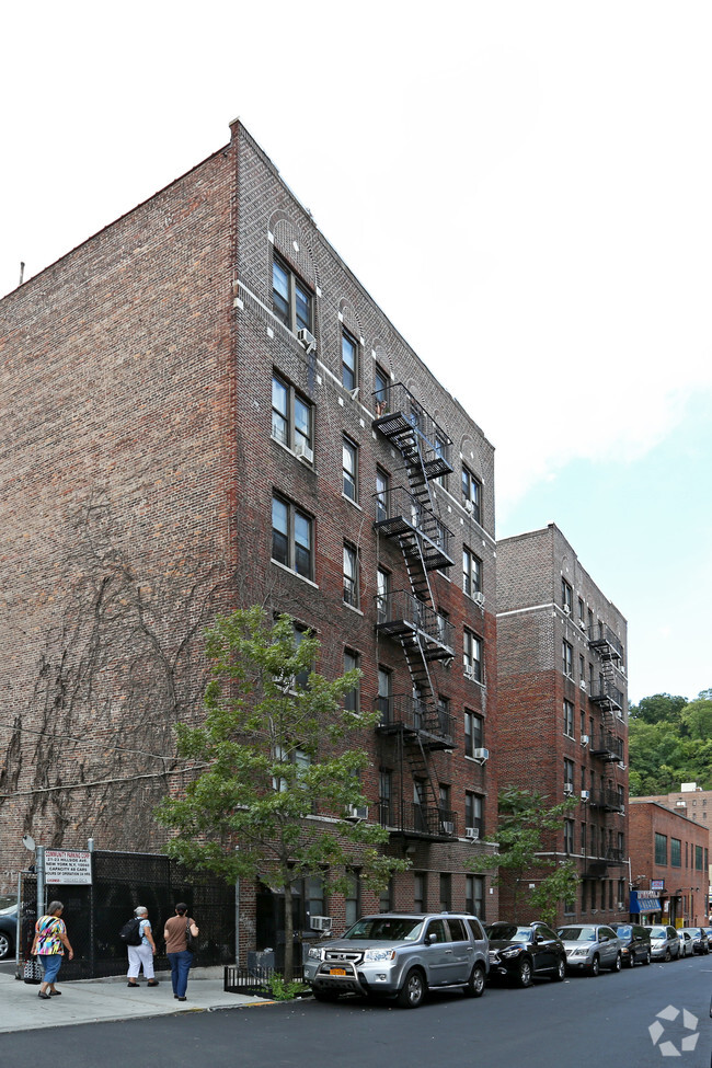 11 Hillside Avenue Apartments - New York, NY | Apartments.com