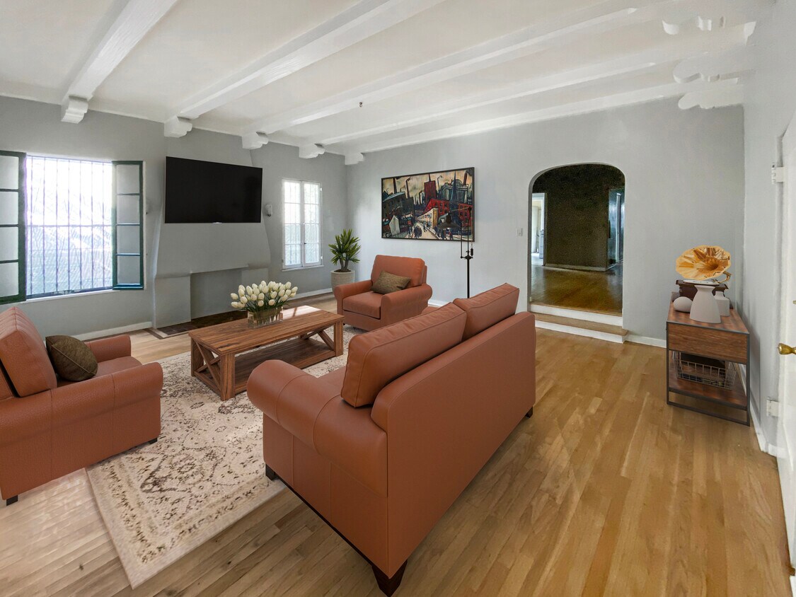Living Room - 735 S Cochran Ave