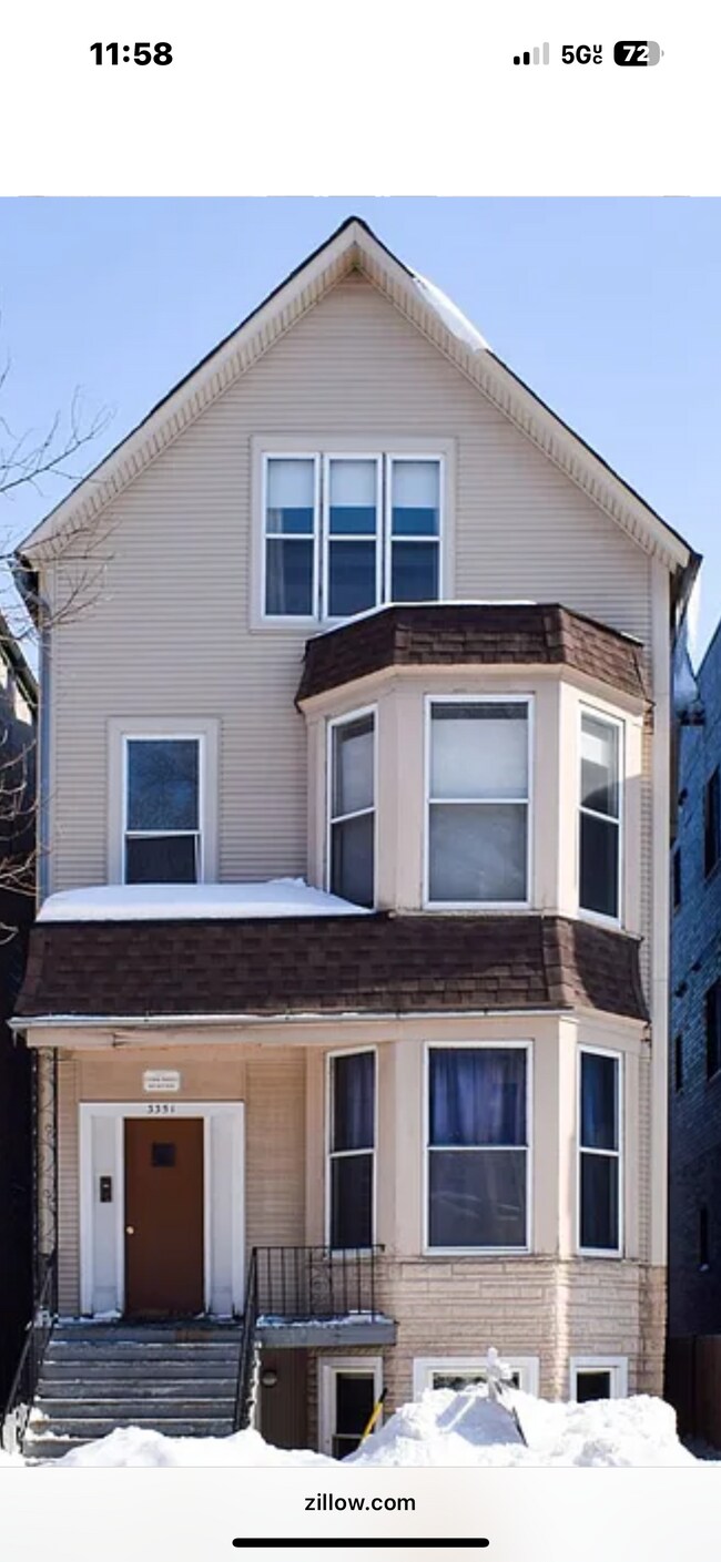 Quiet street in the heart of Wrigleyville - 3351 N Kenmore Ave