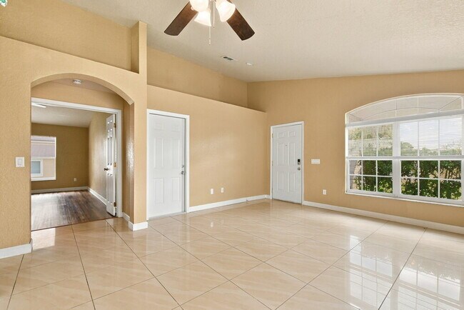 Foto del edificio - 1243 Dunbar St