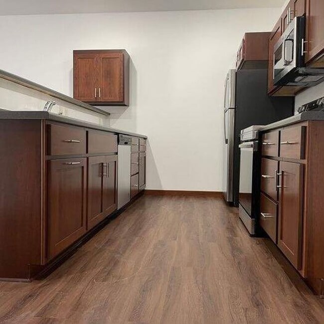 Interior Photo - Julie Avenue