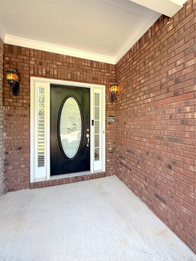 Building Photo - 3527 Compass Rose Dr