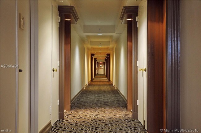 Building Photo - 9195 Collins Ave