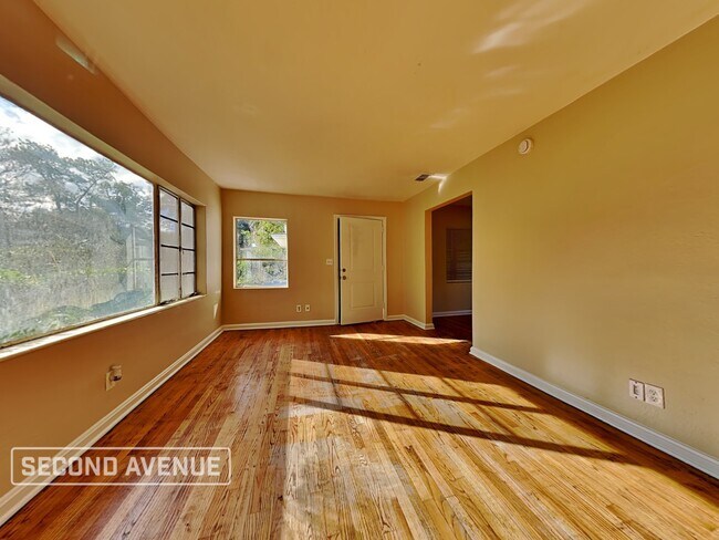 Foto del edificio - 1975 Rugby Rd