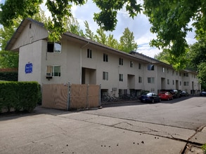 Building Photo - 410 NW 8th St