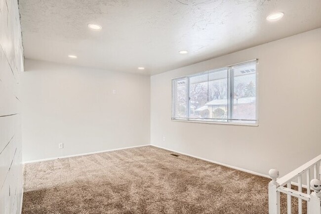 Building Photo - 3467 W 6925 S, West Jordan, UT, 84084