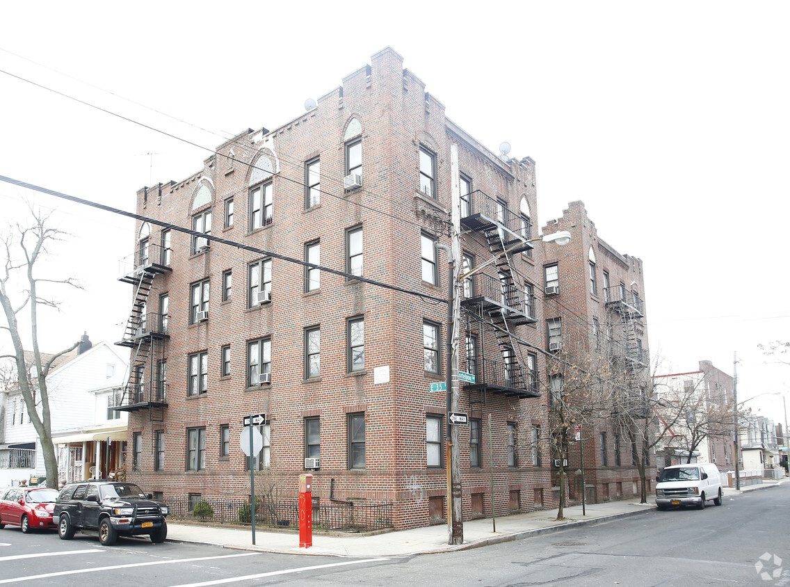 Primary Photo - 3424 Cortelyou Rd