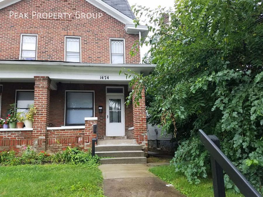 Primary Photo - 1482 Summit St