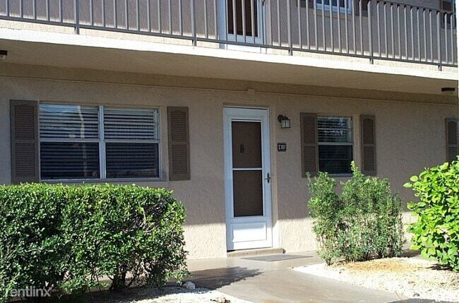 Foto del edificio - 5467 Rattlesnake Hammock Rd