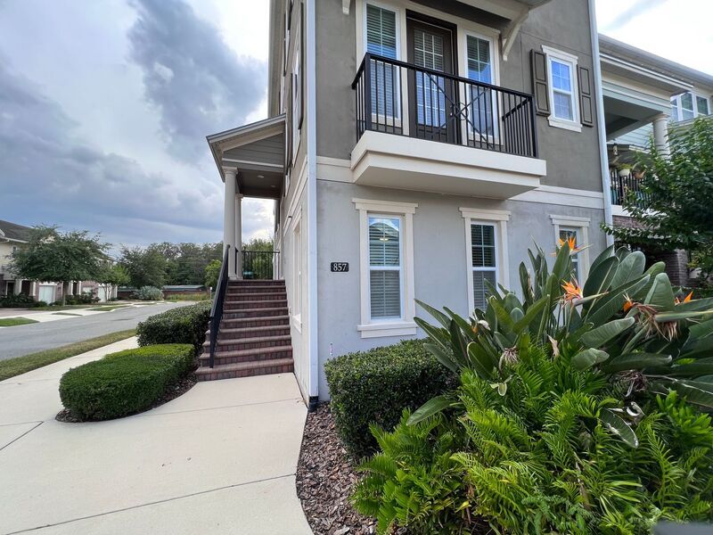 Foto principal - 857 Taramundi Dr