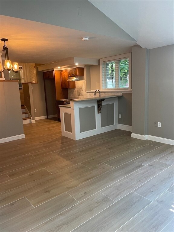 Foto del edificio - 211 Churchills Ln