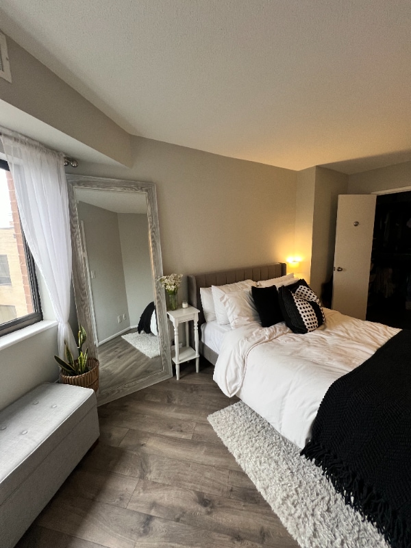 Photo - 900 N Stafford St Apartment