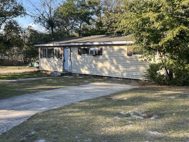 Foto del edificio - 505 W Hubbard Ave