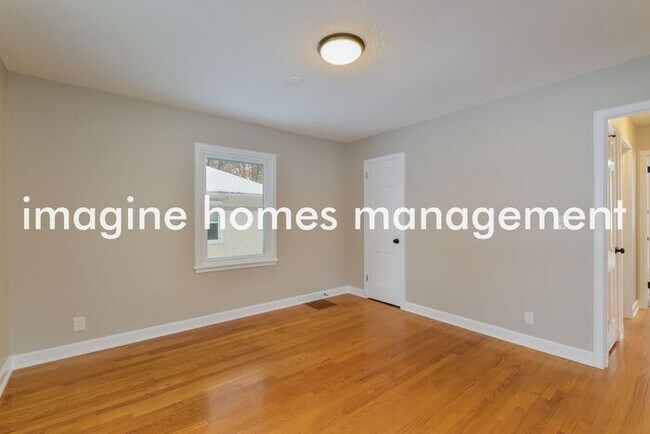 Foto del edificio - Cozy 3 Bedroom Home in Minneapolis