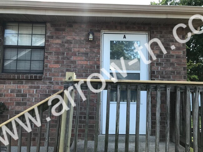 Building Photo - 206 Raymond St