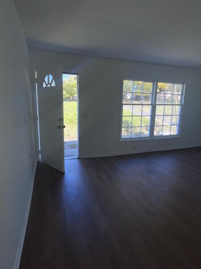 Photo - 1040 Shalimar Dr House