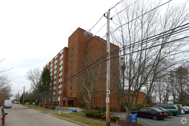 Building Photo - Parkway Tower