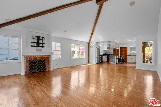 Foto del edificio - 2411 Castle Heights Ave