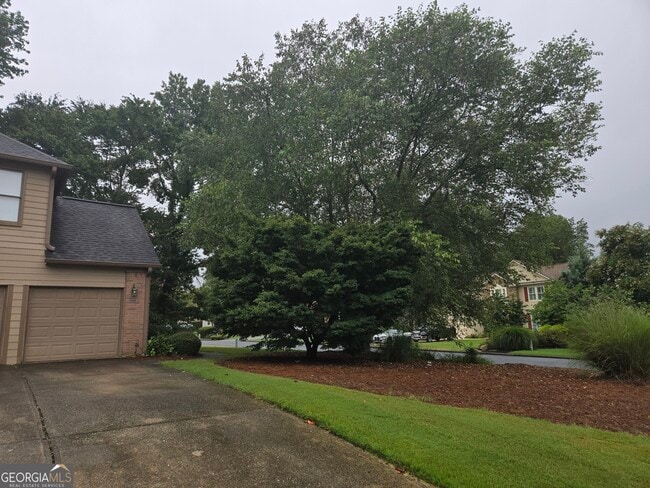Building Photo - 3450 Evonvale Glen