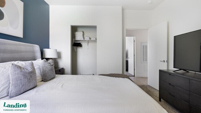 Foto del edificio - 10000 W Missouri Ave