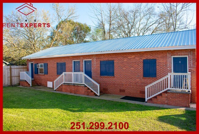 Building Photo - 2703 Battleship Pkwy