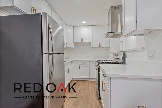 Foto del edificio - Phenomenal One Bedroom with a Stunning Kit...