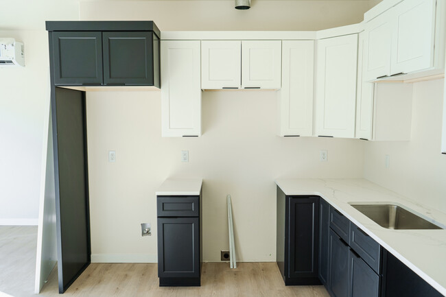 Kitchen - Clearwater Lofts