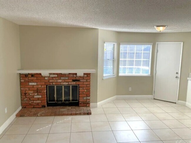 Foto del edificio - 10750 Spyglass Dr