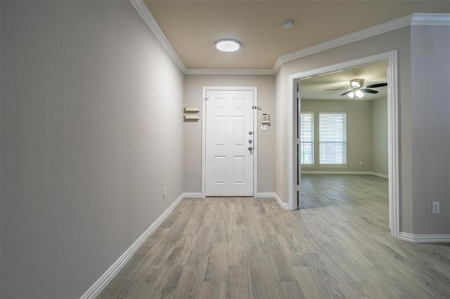 Building Photo - 1528 Canary Dr