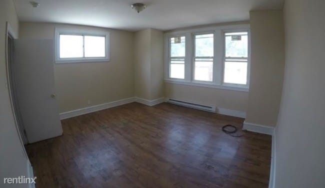 Building Photo - 1 br, 1 bath Apartment - 4935 Mulberry St