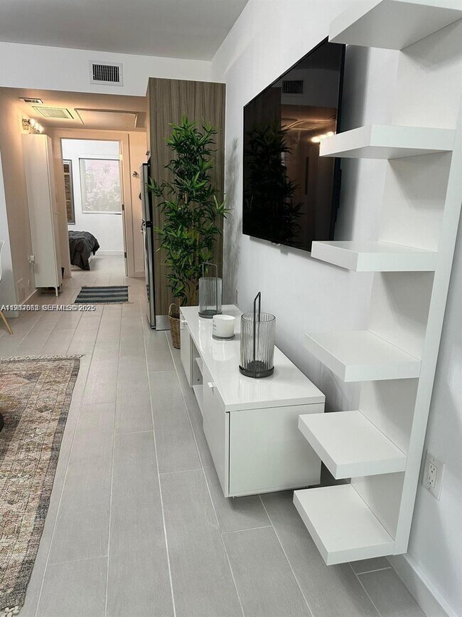 Foto del edificio - 740 Meridian Ave